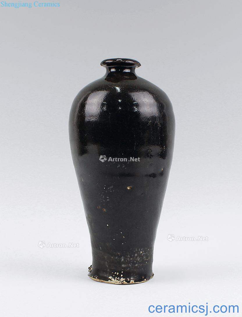 Song magnetic state kiln black glaze plum bottle