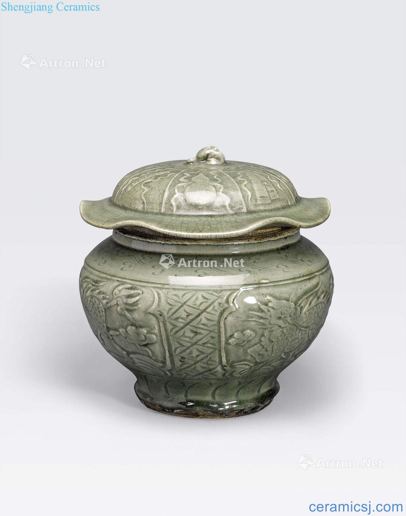 Ming dynasty A LONGQUAN CELADON JAR WITH ASSOCIATED LID