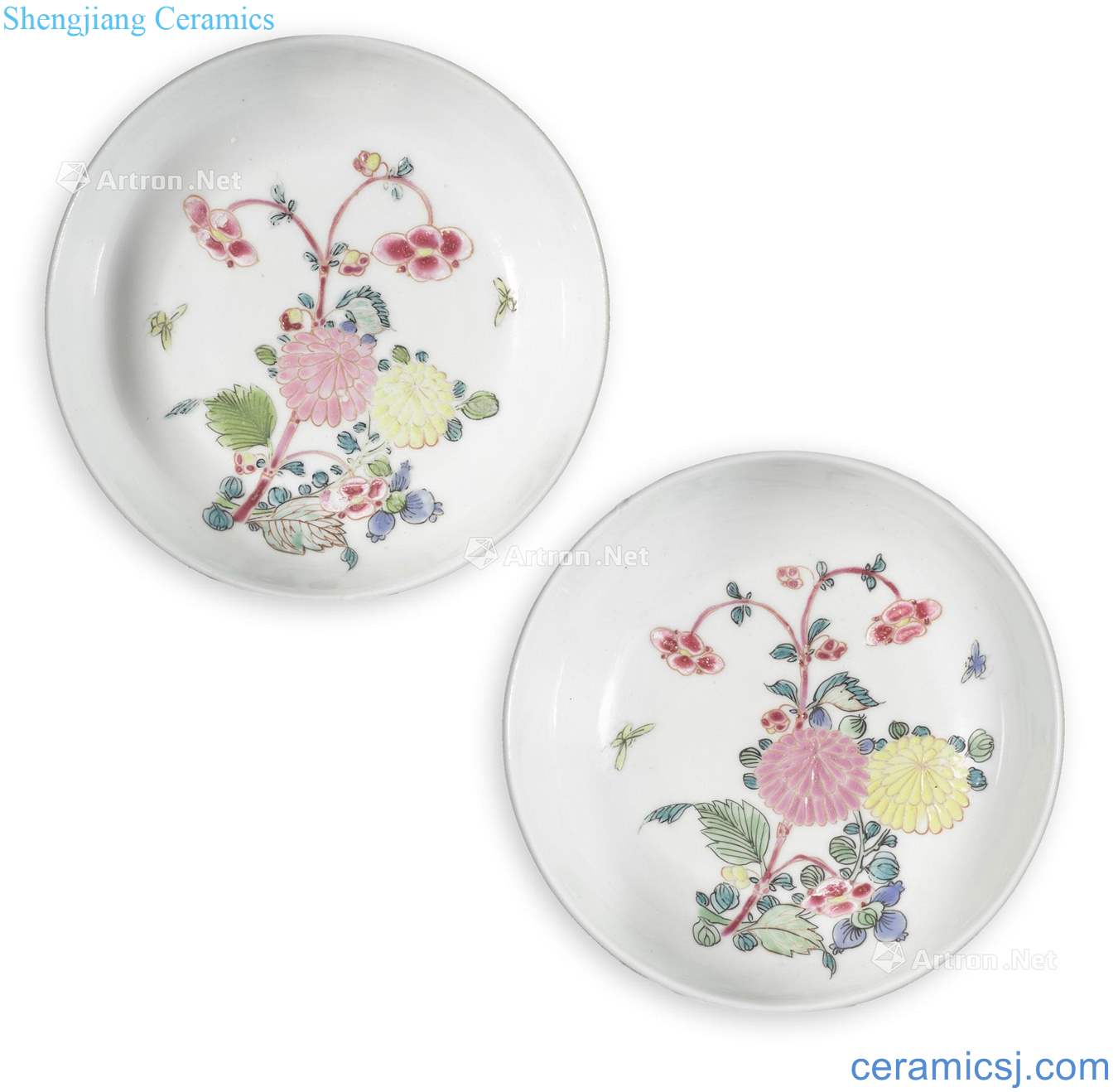 Yongzheng marks, newest the Qing/Republic period A PAIR OF FAMILLE ROSE ENAMELED SAUCERS
