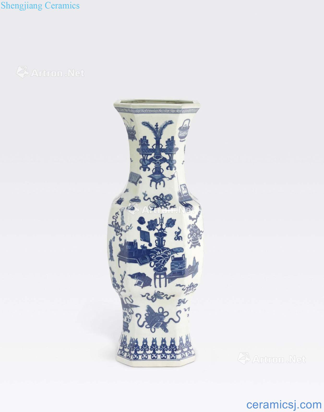 Qianlong mark A BLUE AND WHITE VASE WITH ONE HUNDRED ANTIQUES DECORATION