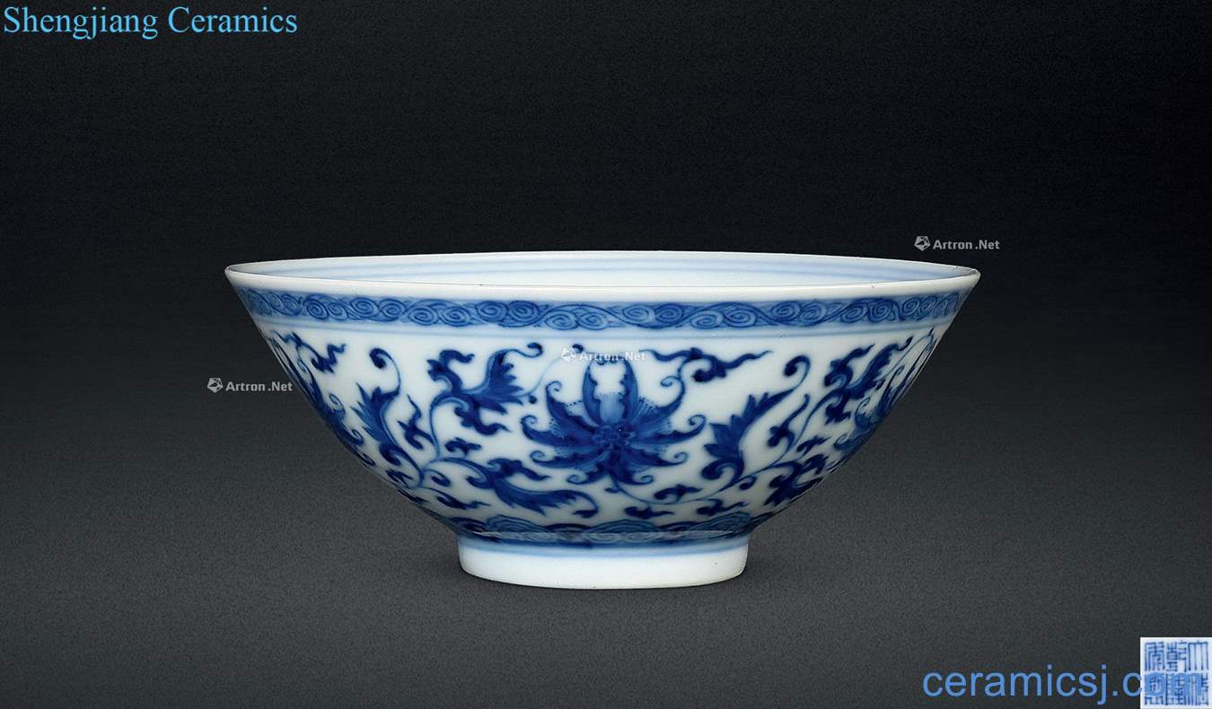 Qing qianlong Blue and white tie up branch pattern small bowl