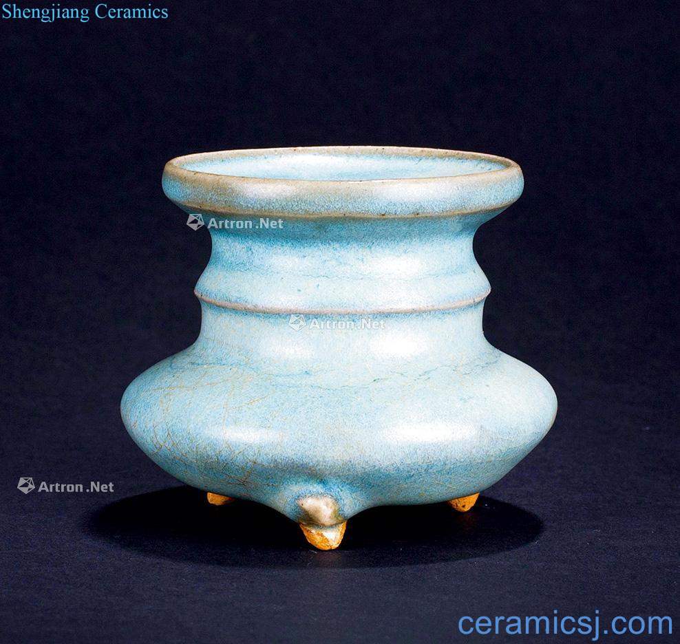 Ming or earlier The azure glaze three masterpieces enough small furnace