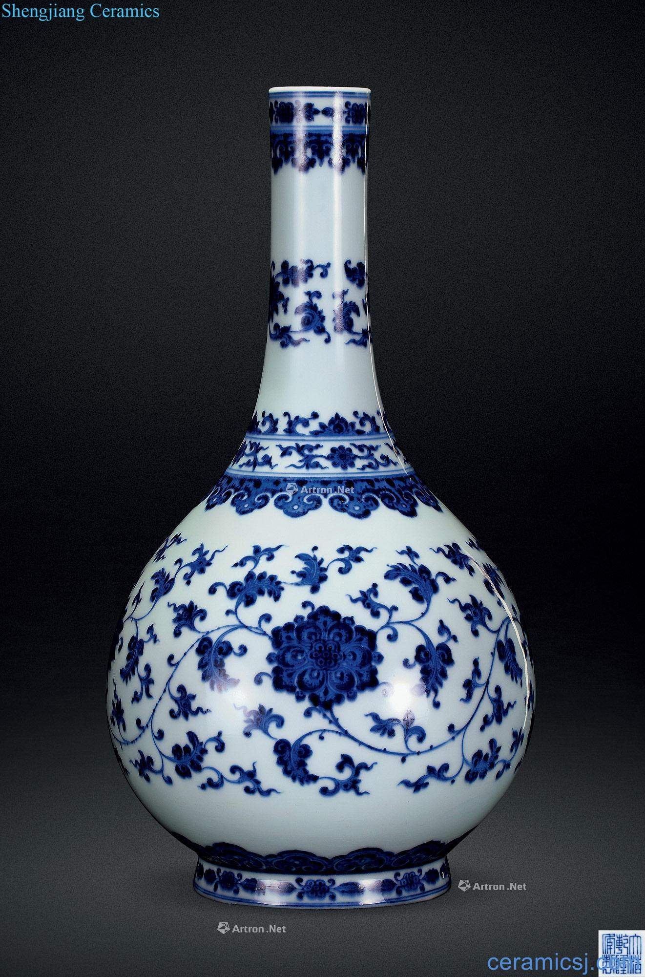 Qing qianlong B system of blue and white lotus flower grain gall bladder