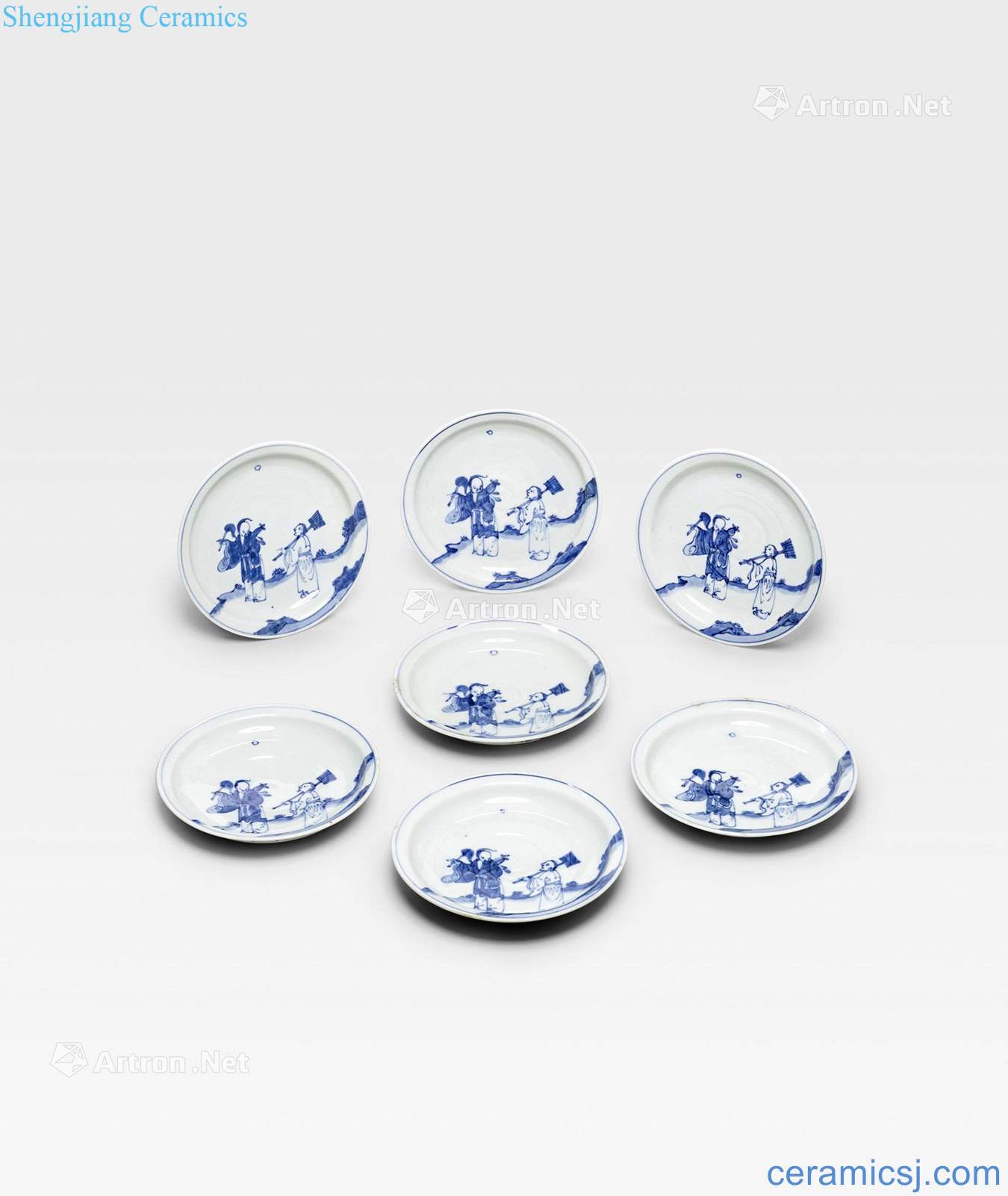 Chongzhen/Shunzi period A GROUP OF SEVEN BLUE AND WHITE DISHES