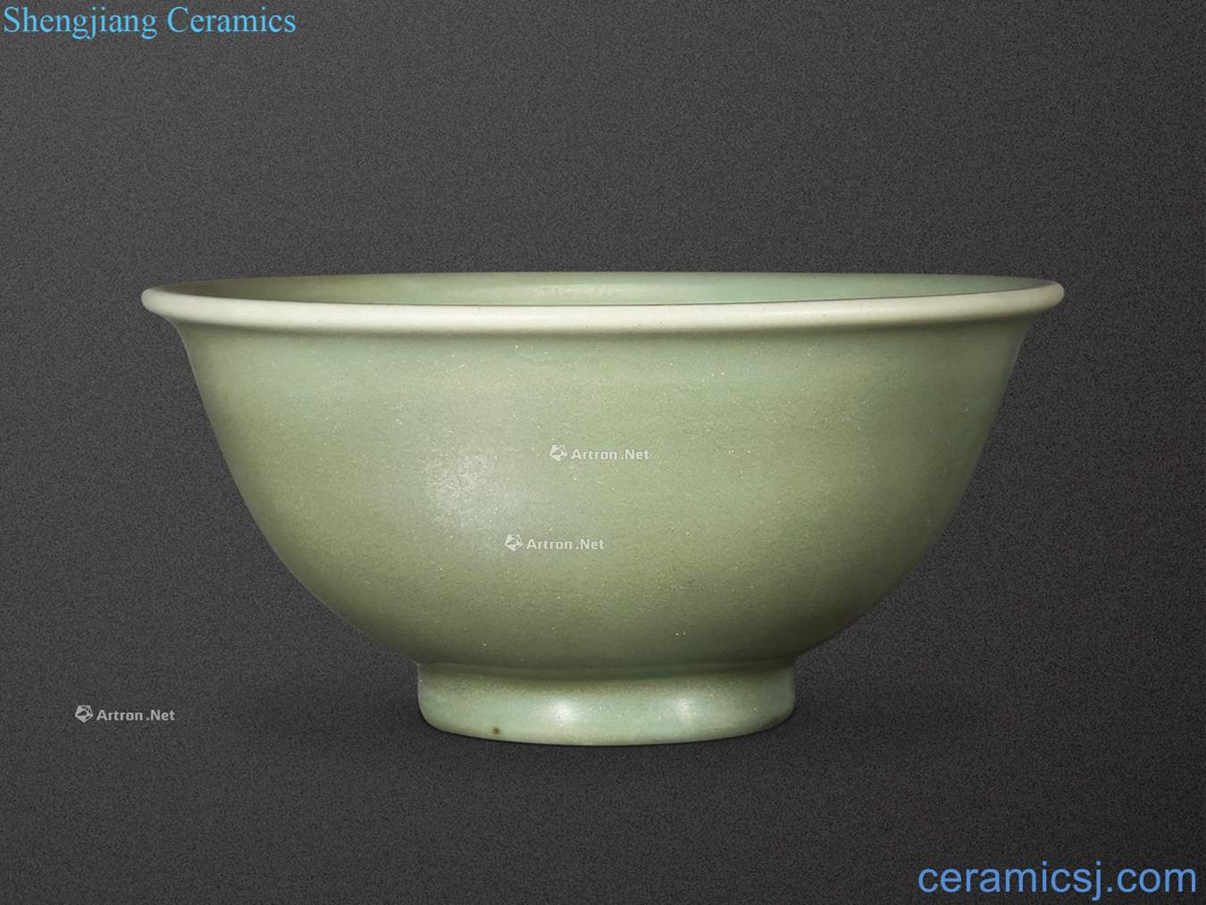 Early Ming dynasty Longquan celadon glaze bowls