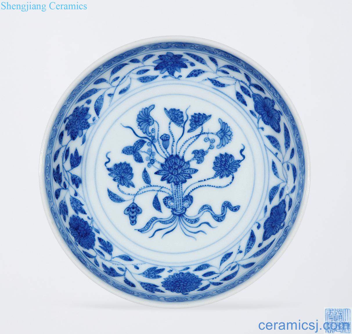 Qing daoguang Blue and white with a bunch of lotus tray