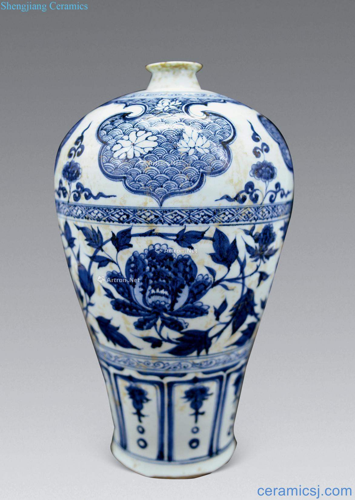 yuan Blue and white lotus flower peony grains plum bottle