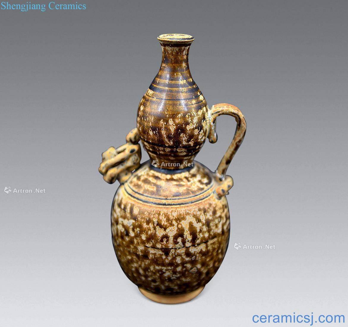 Tang and song dynasty blue glaze gourd ewer