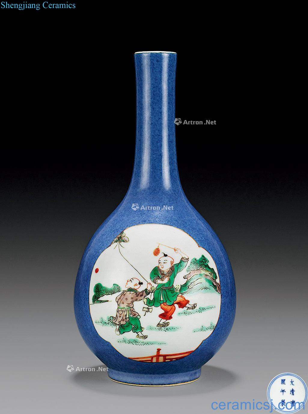 The qing emperor kangxi with blue glaze medallion multicoloured YingXiWen oil bottle with a hammer