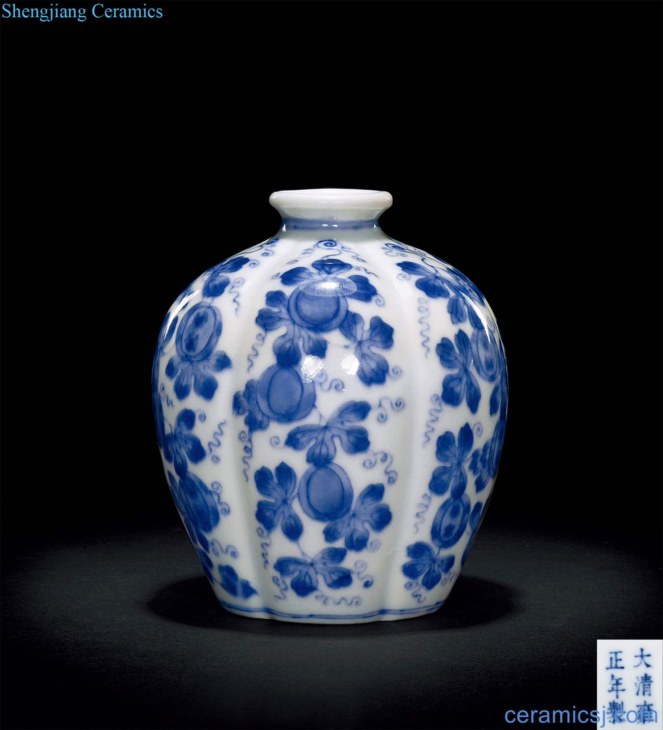 Blue and white stripes melon leng qing yongzheng canister