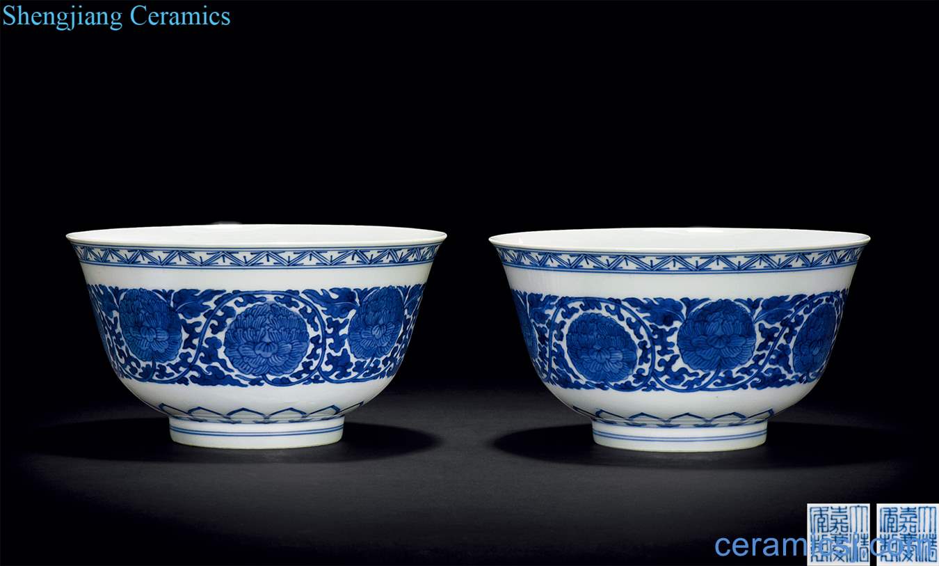Qing jiaqing Blue and white flowers green-splashed bowls bound branches (a)