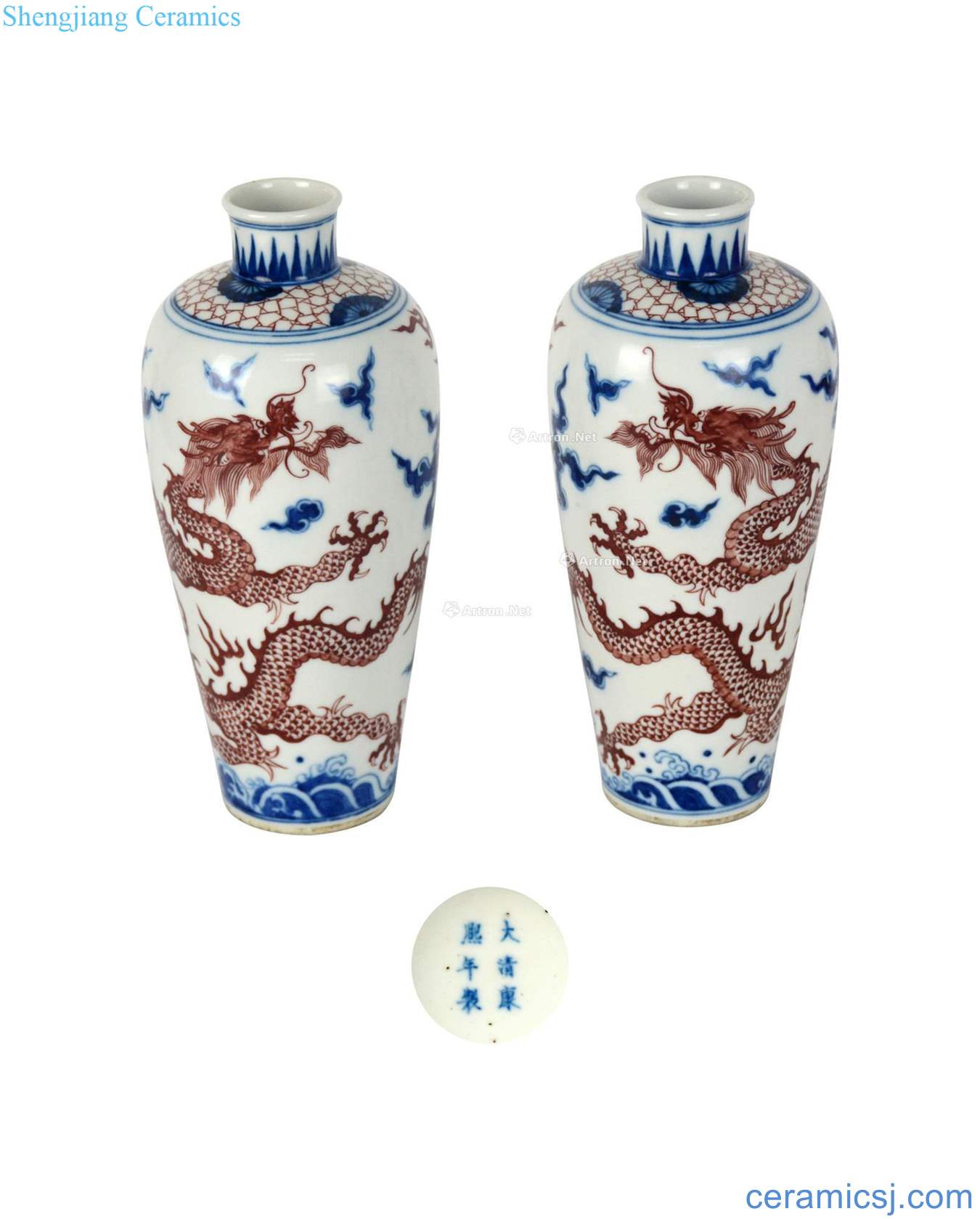 Blue and white youligong red dragon grain mei bottle (a)