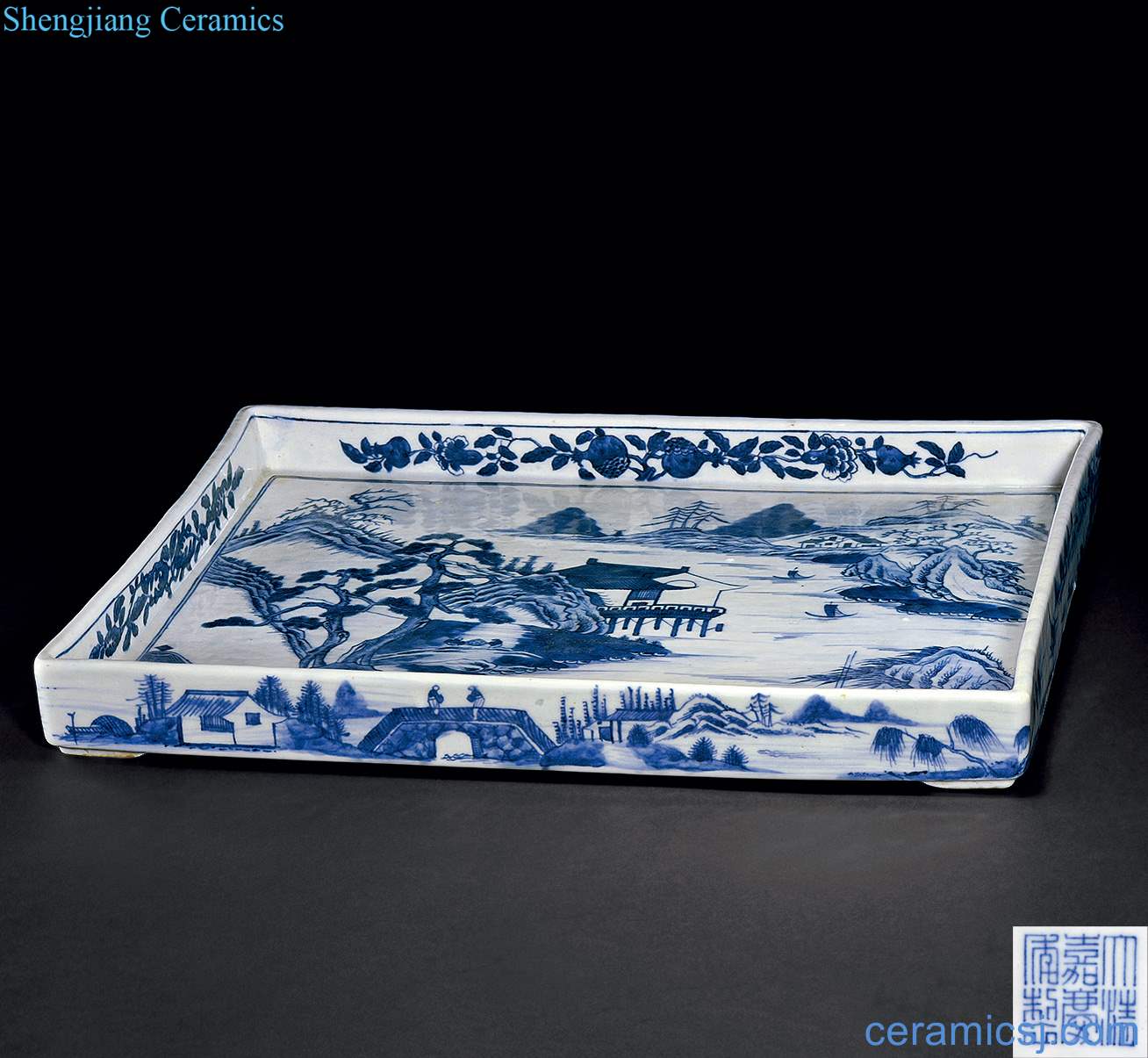 Qing jiaqing Blue and white landscape character lines tray