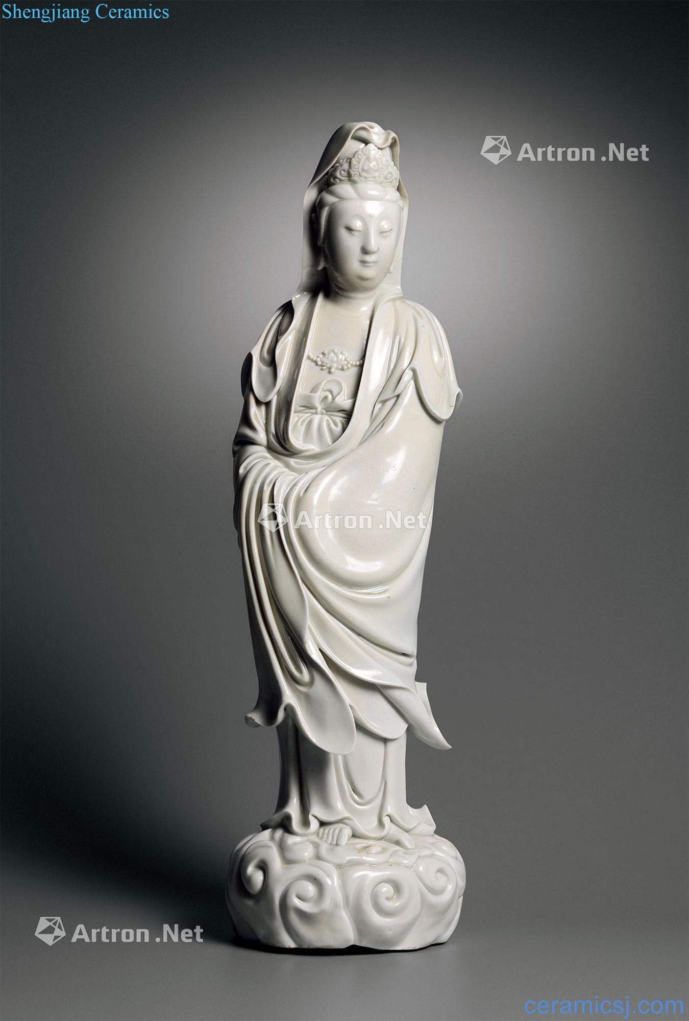 Ming Lin Zixin dehua kiln guanyin stands resemble