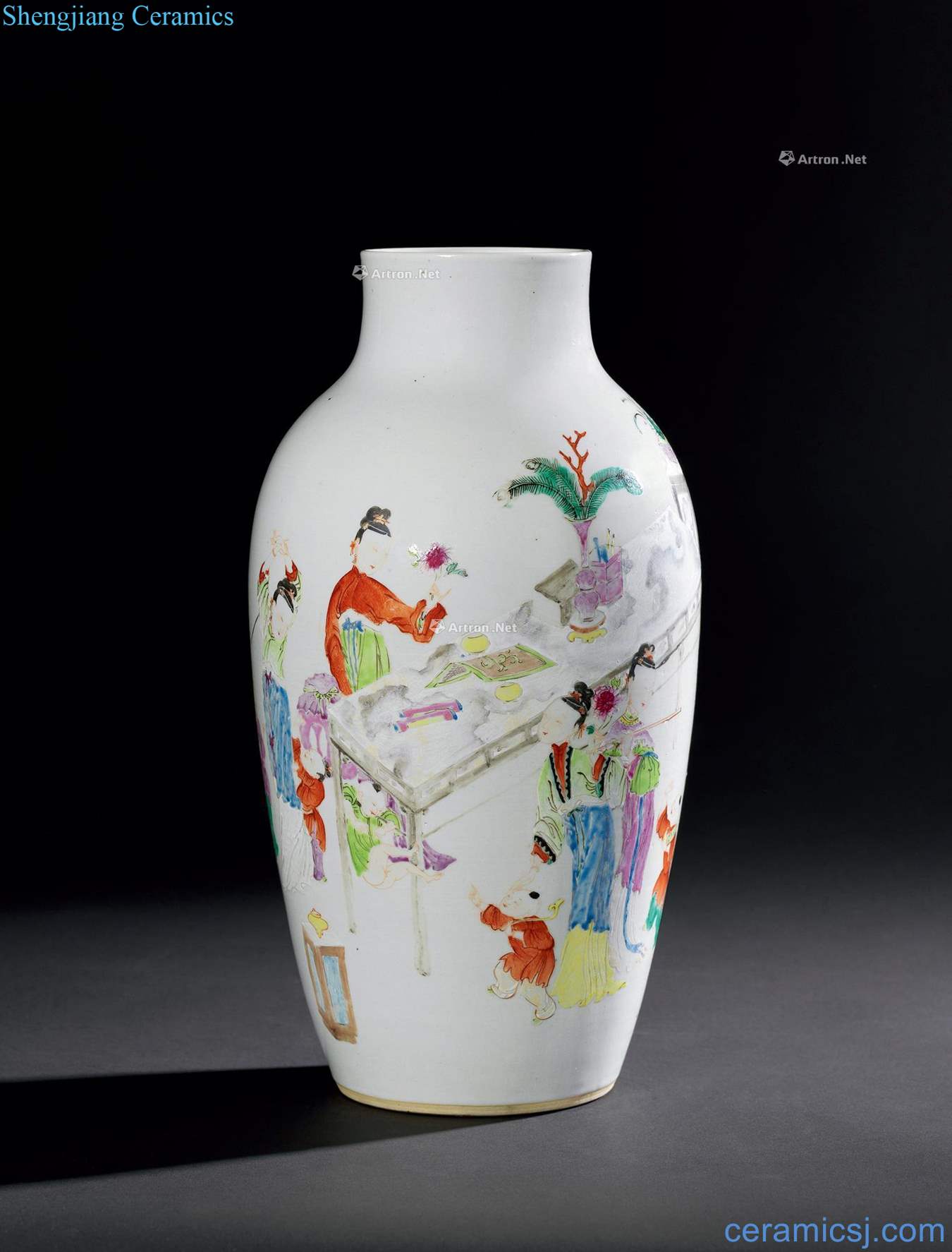 Qing qianlong pastel YingXiWen goddess of mercy bottle