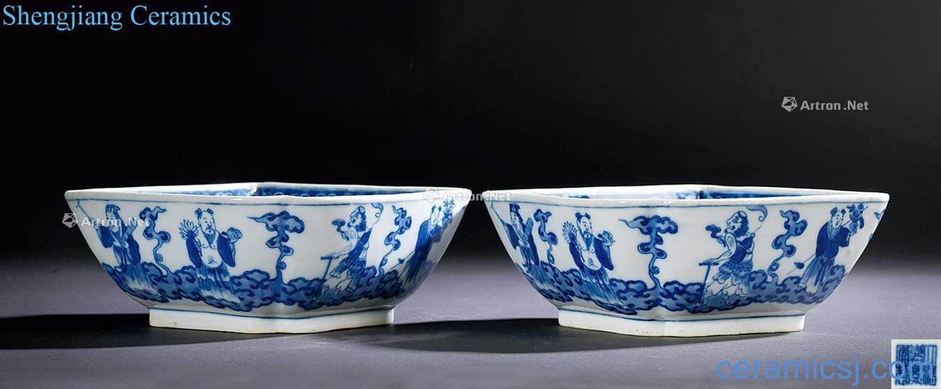 Qing jiaqing Blue and white Angle of the eight immortals character lines sifang bonobo bowl (a)