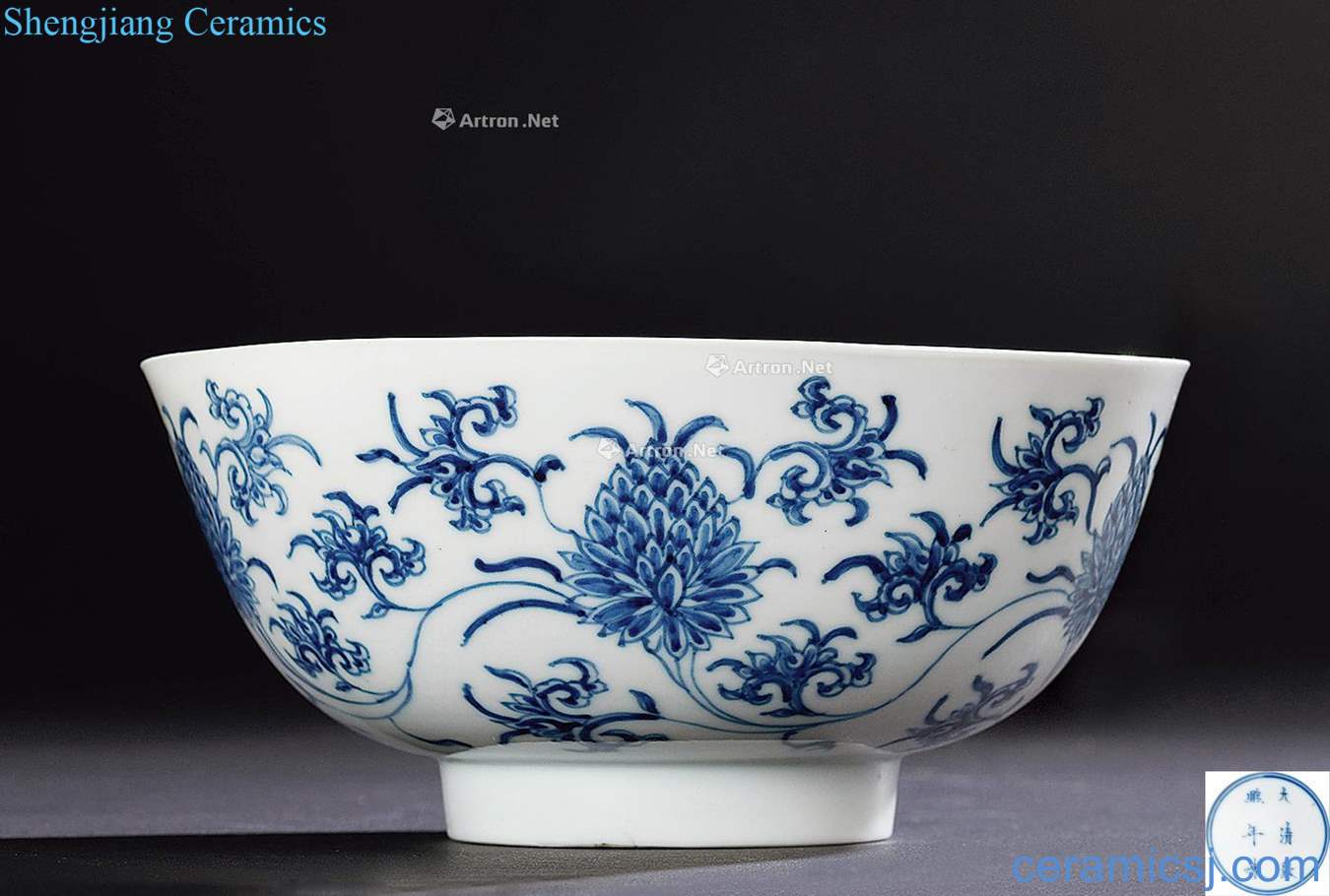 The qing emperor kangxi Blue and white lotus flower green-splashed bowls