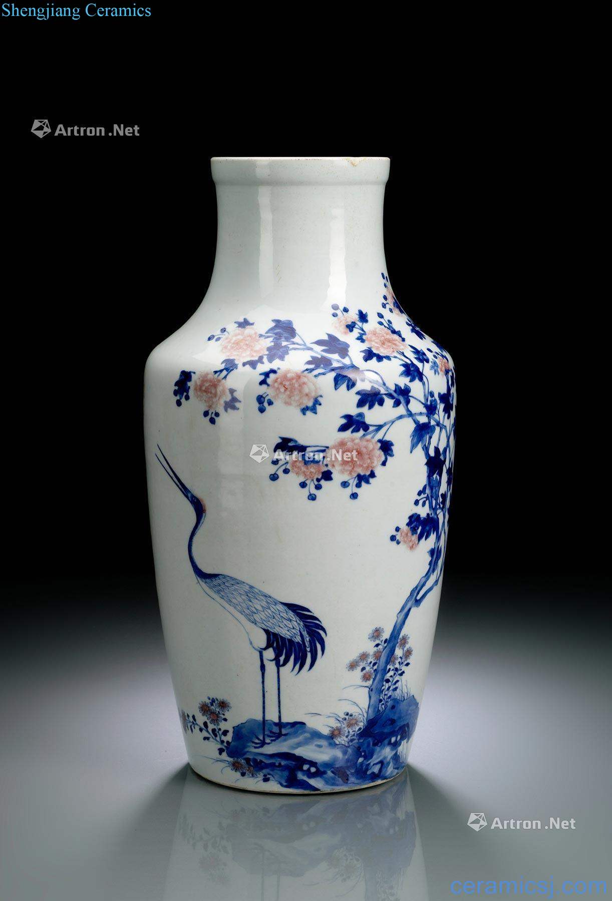 In the 18th century qing Blue and white youligong taking post rich live figure bottles