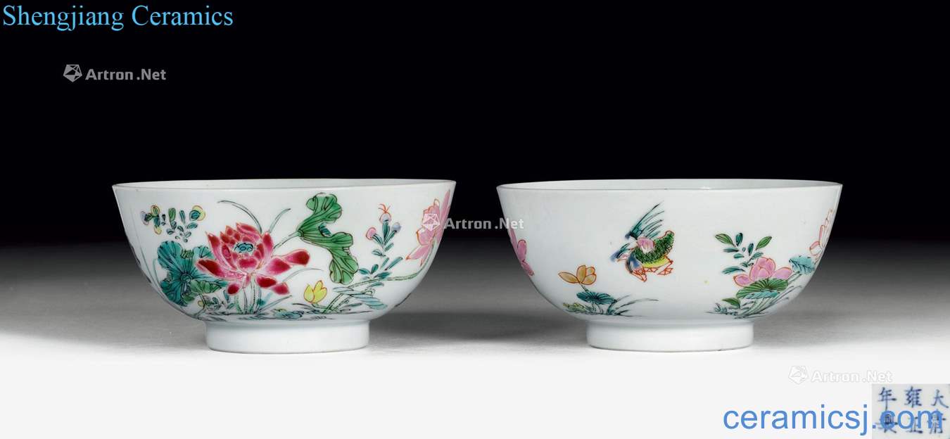Yongzheng six charac ter - mark the and of the period of A PAIR of FAMILLE ROSE BOWLS.