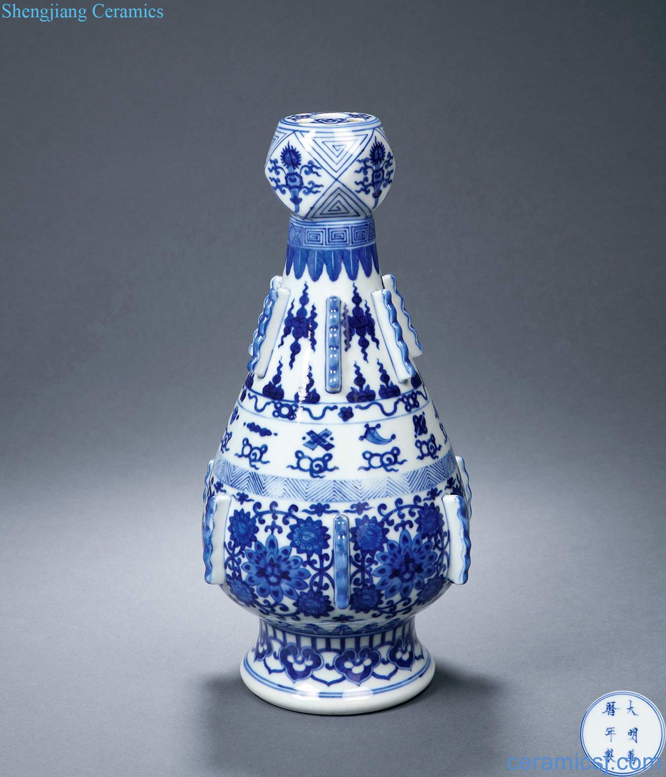 Qing dynasty blue and white peony grains bottles