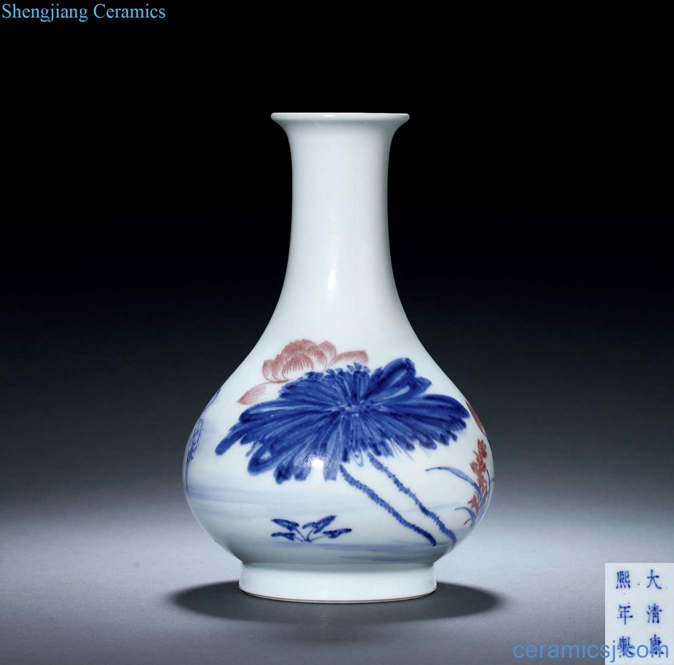 The qing emperor kangxi Blue and white youligong lotus pond crane bottle