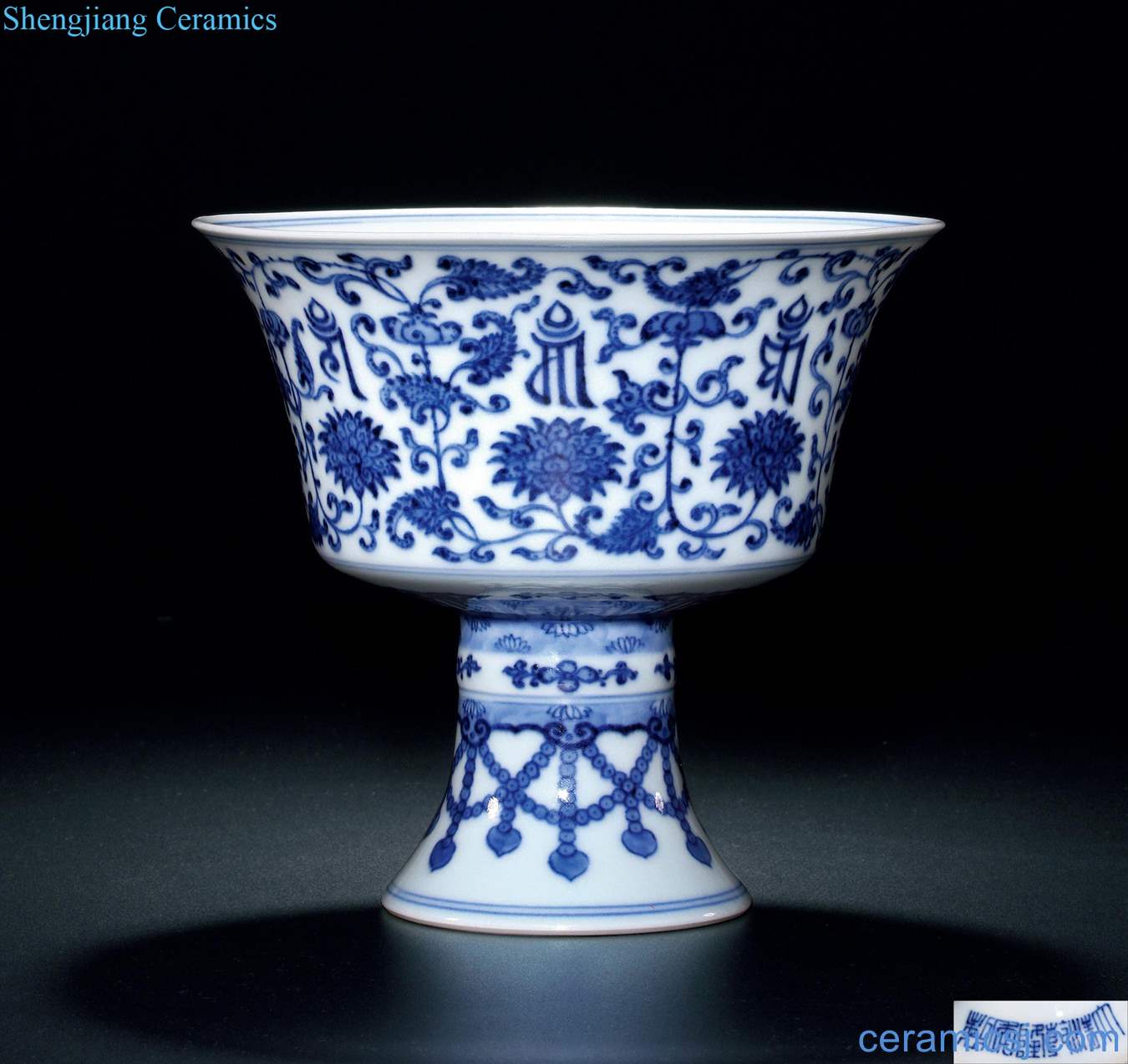 Qing qianlong Blue and white tie Sanskrit footed bowl lotus flower
