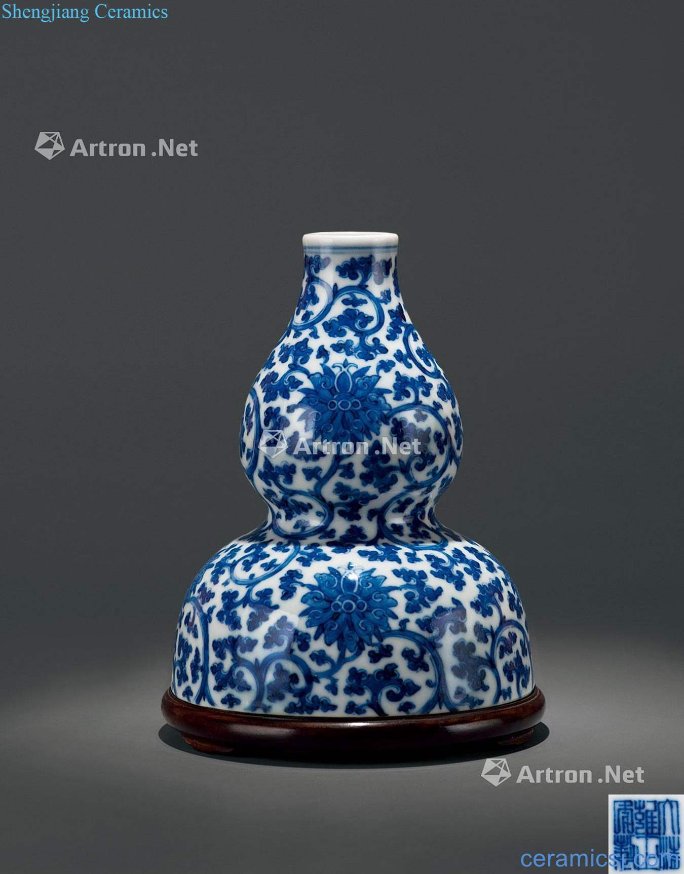 qing Blue and white flower grain gourd bottle wrapped branches