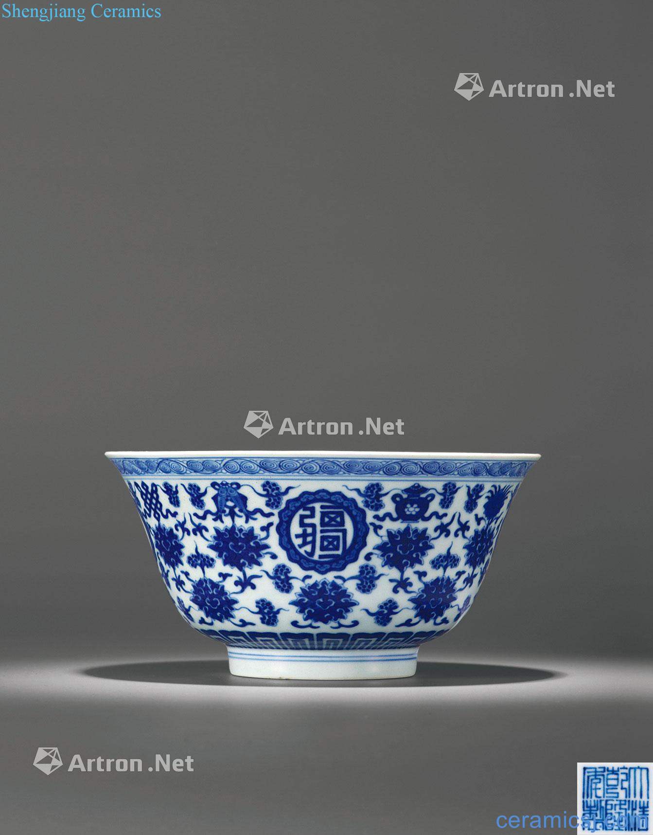 Qing qianlong Blue and white day sweet group long-lived green-splashed bowls