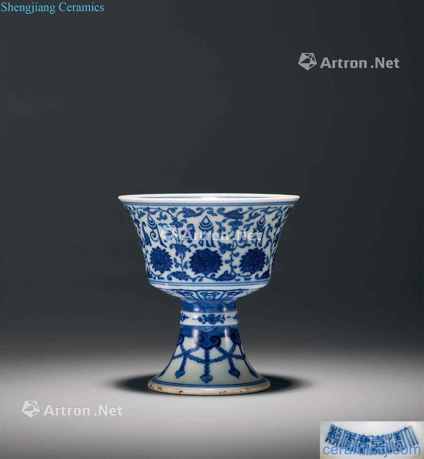 Qing jiaqing Blue and white tie up branch lines footed bowl flowers
