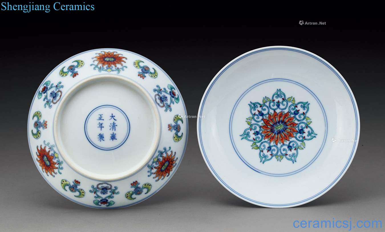 Qing yongzheng bucket color flower plate (2)