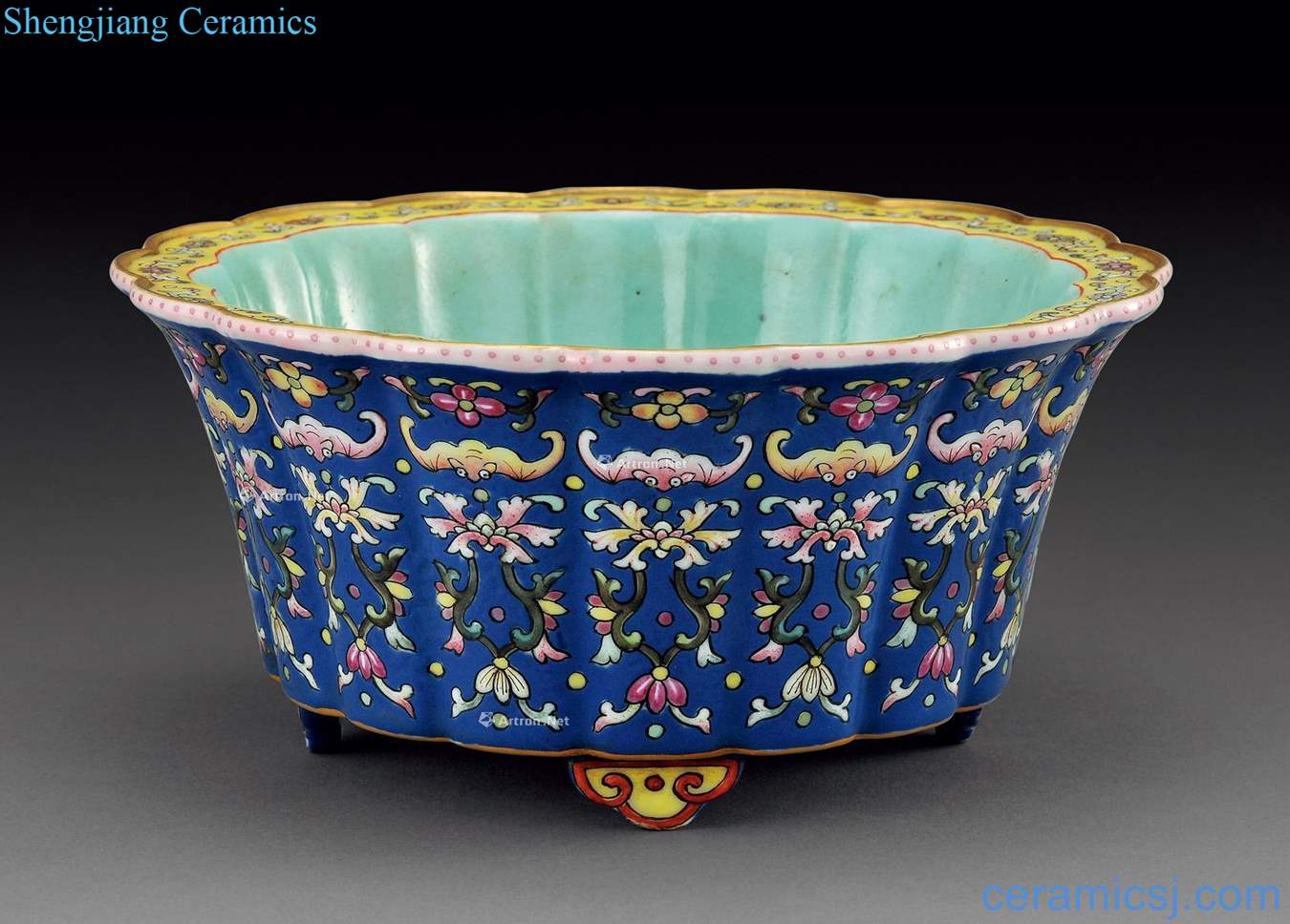 Mid qing Blue and pastel flowers grain flower pot mouth