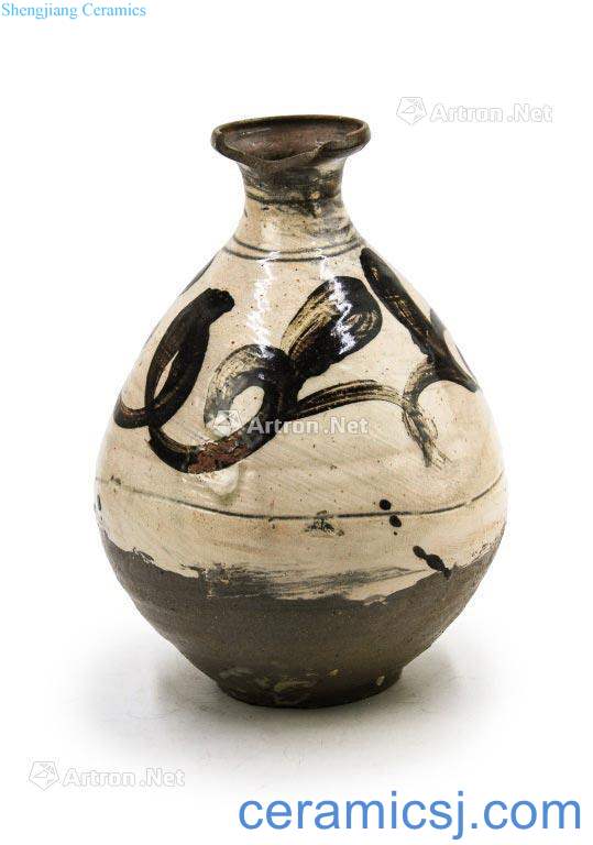 Chosun dynasty (1394 ~ 1897) its iron powder green sand painting trefoil bottles