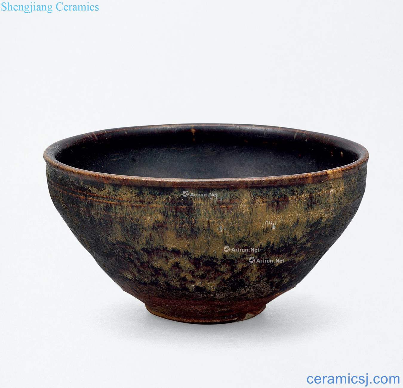 The southern song dynasty Jizhou kiln black glaze tortoise-shell spot light