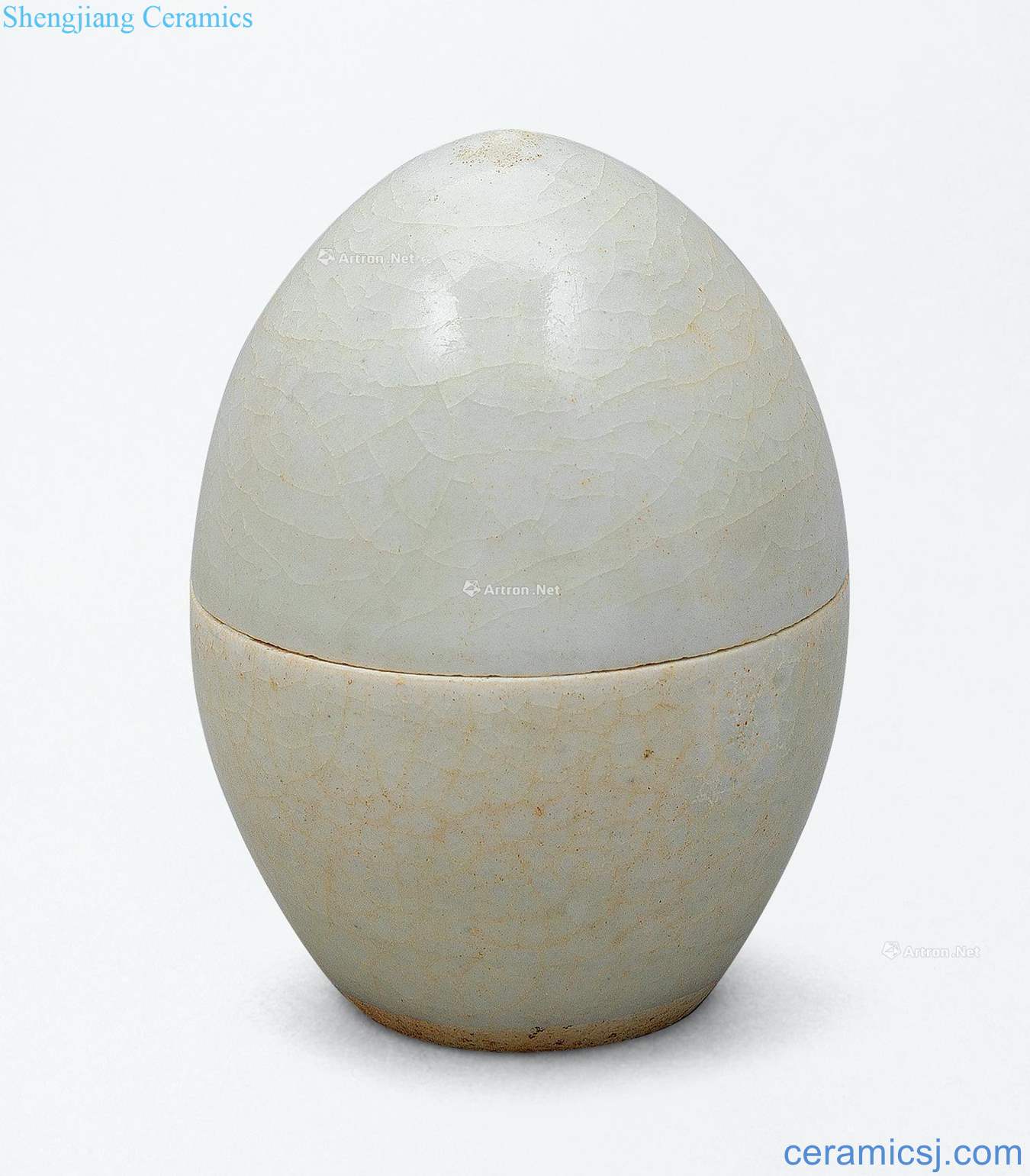 The song dynasty Left kiln green egg white glaze type box