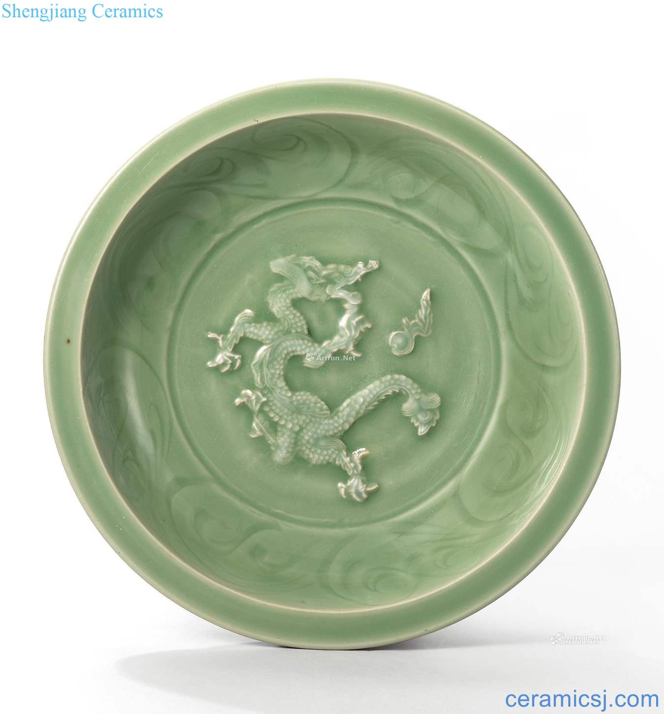 yuan Longquan green glaze decal tenglong play pearl grain fold along the plate