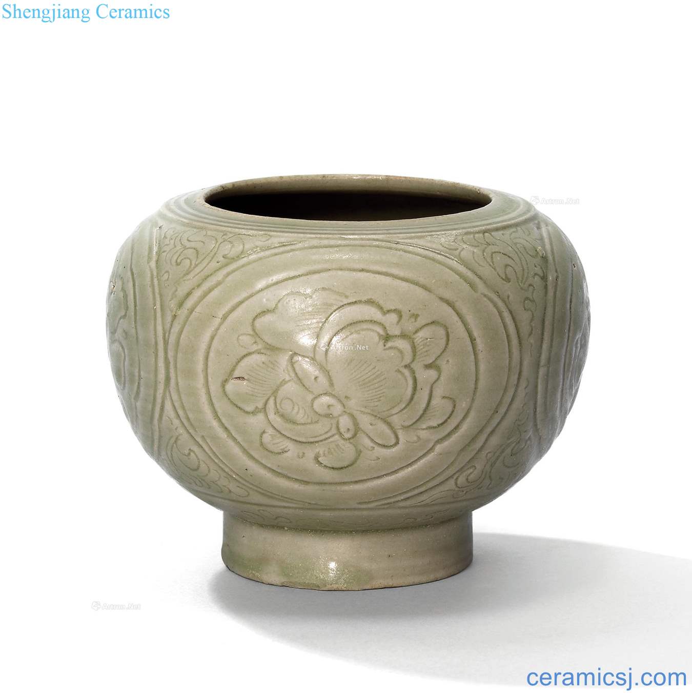 In the northern song dynasty kiln carved small tank
