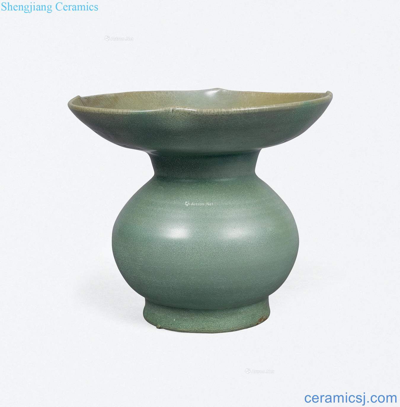 Northern song dynasty Longquan celadon glaze slag bucket