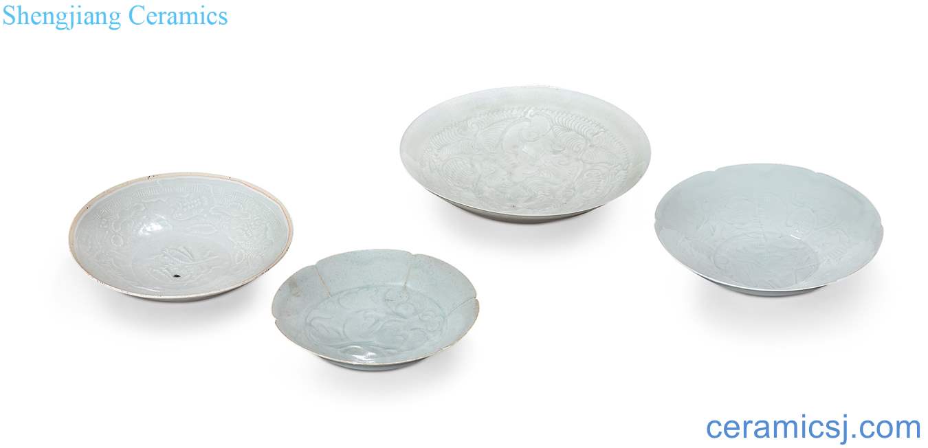 The song dynasty Green white glaze dishes (four pieces)