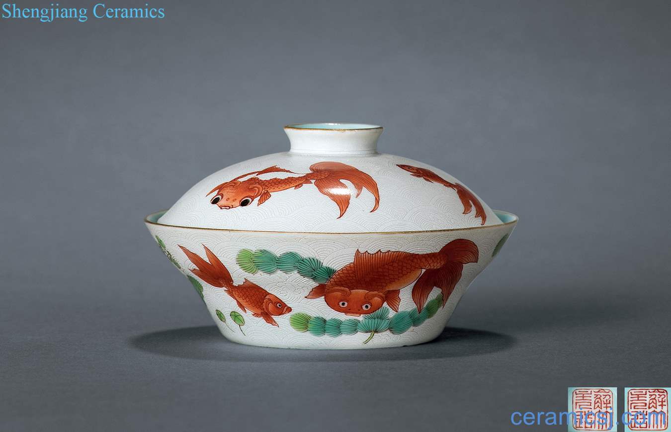 Qing daoguang water rolling way algae powder enamel fish grain tureen