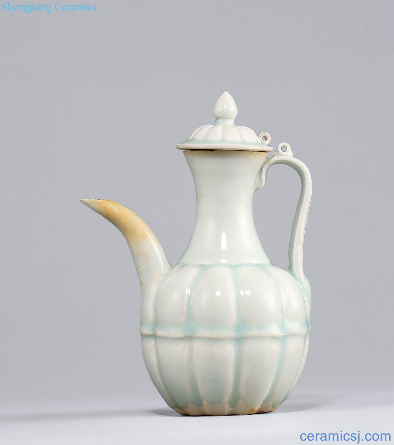 Northern song dynasty (960-1127), green melon rhombus ewer craft