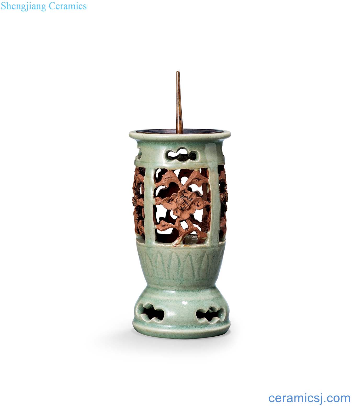 Ming Longquan celadon flowers valuable.such handiwork lamps