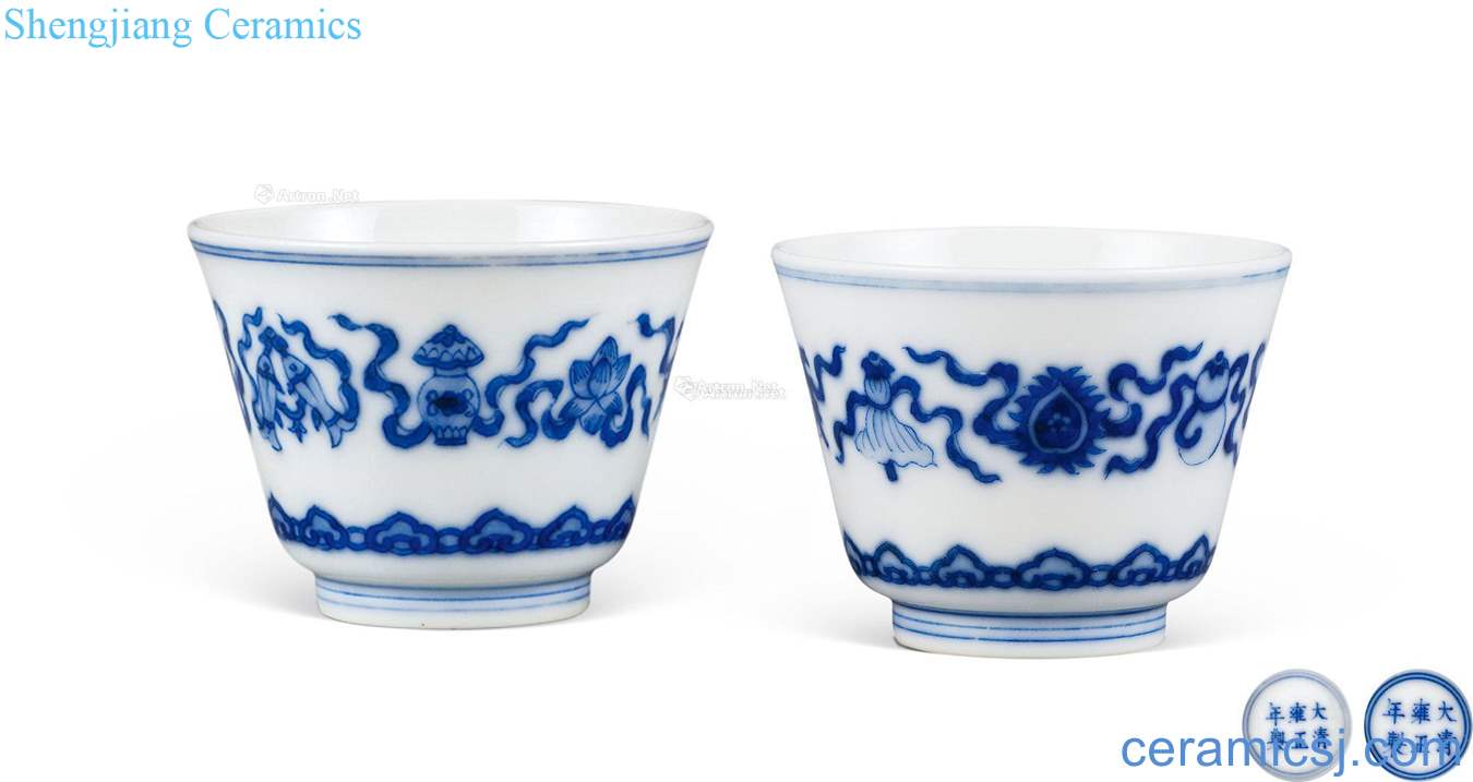Qing yongzheng Blue and white eight auspicious grain cup (a)