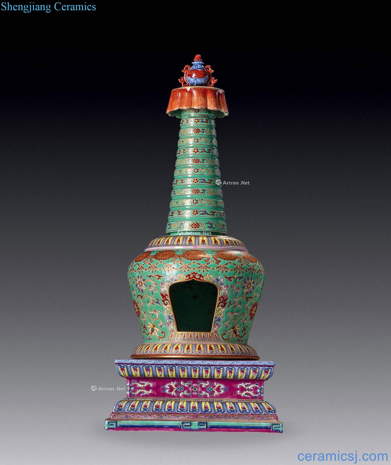 Qing qianlong pine green pastel pagoda
