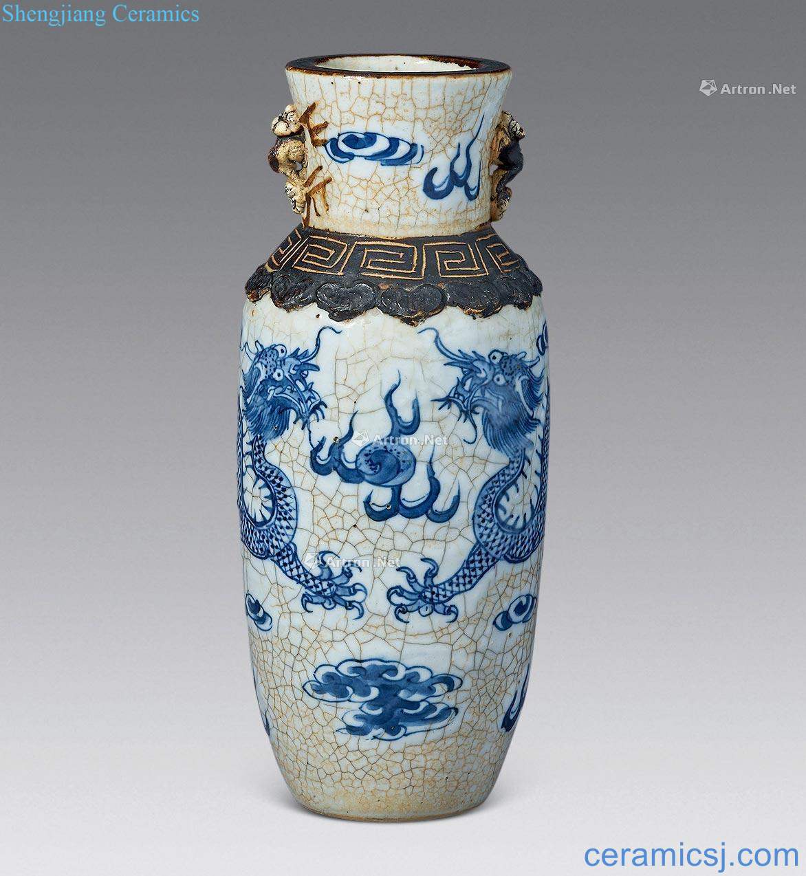 qing The elder brother of the glaze blue and white dragon bottle