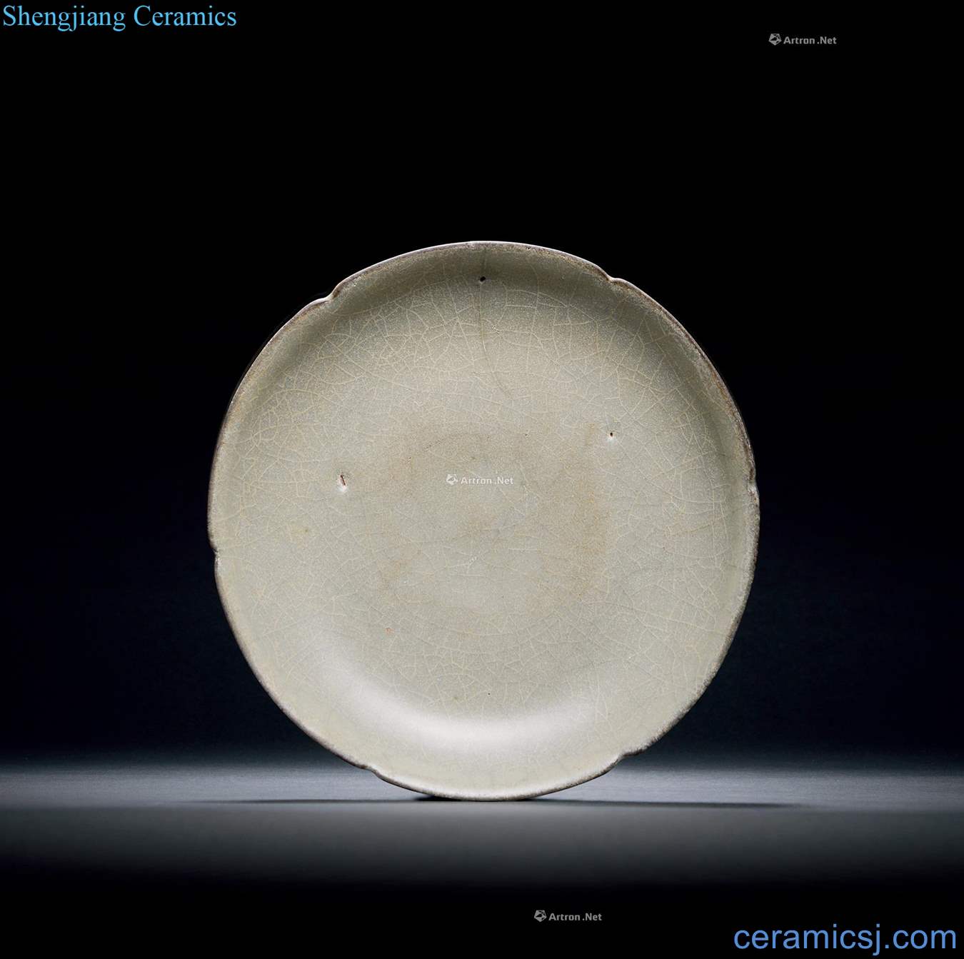 The song dynasty kiln mouth flower disc