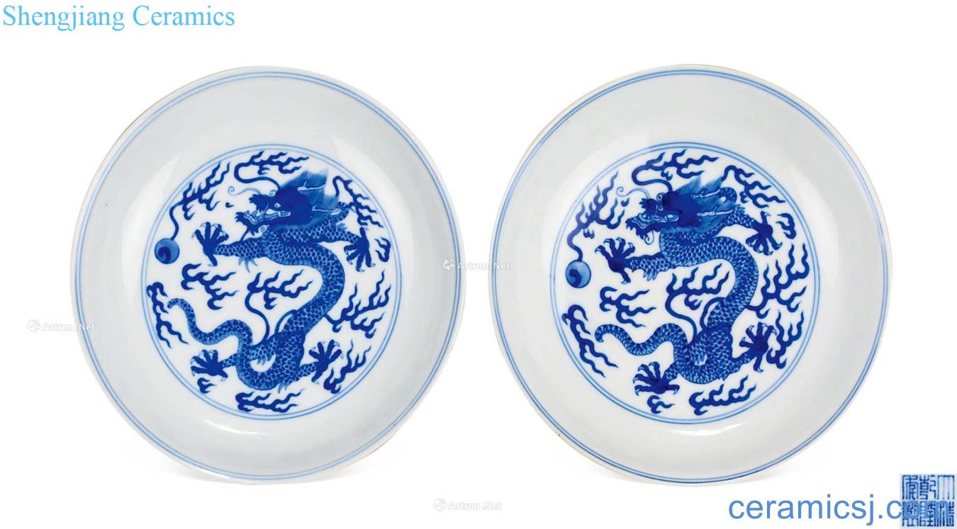 Qing qianlong Blue and white YunLongWen disc (a)