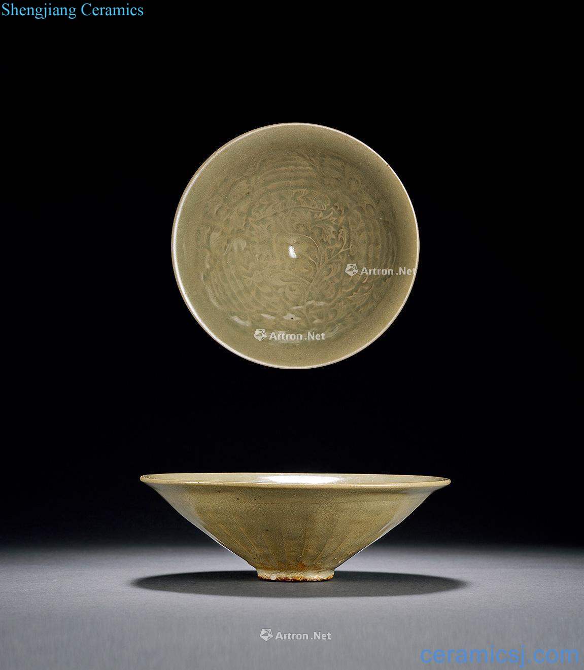 The song dynasty Yao state kiln carved flowers spends grain hat to bowl