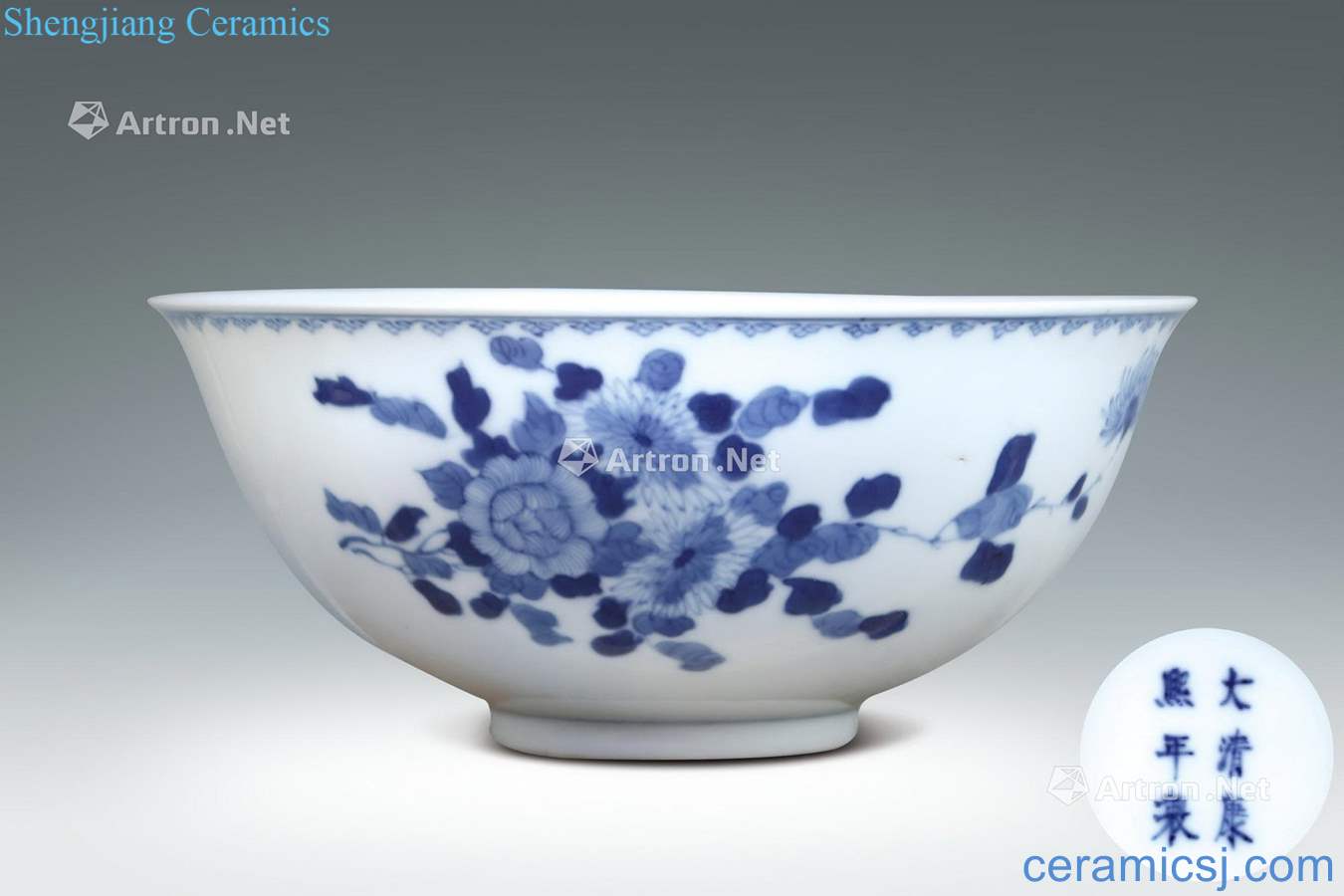 Blue and white flowers green-splashed bowls of the reign of emperor kangxi