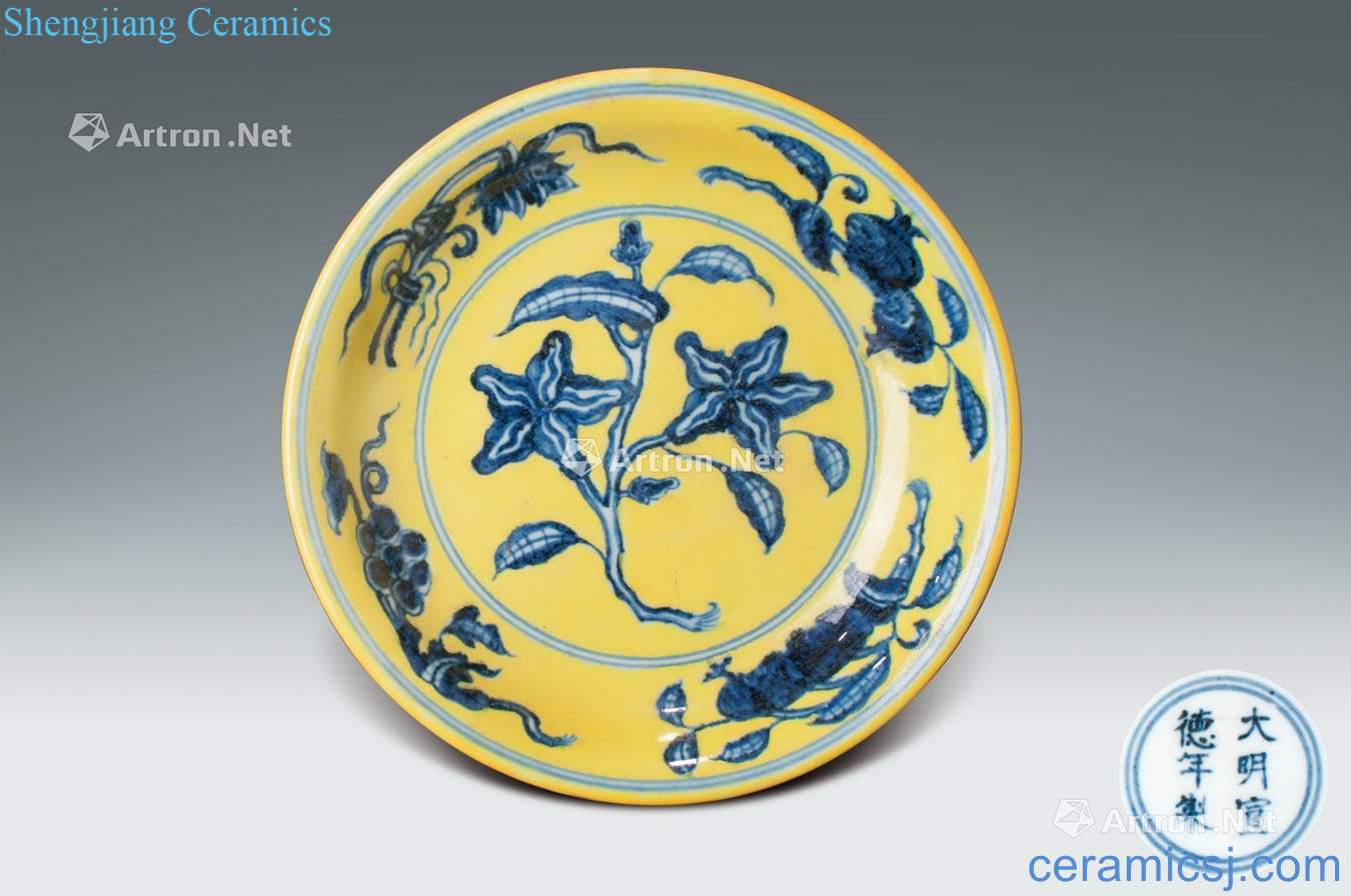 Ming xuande Yellow blue and white flower fruit tray