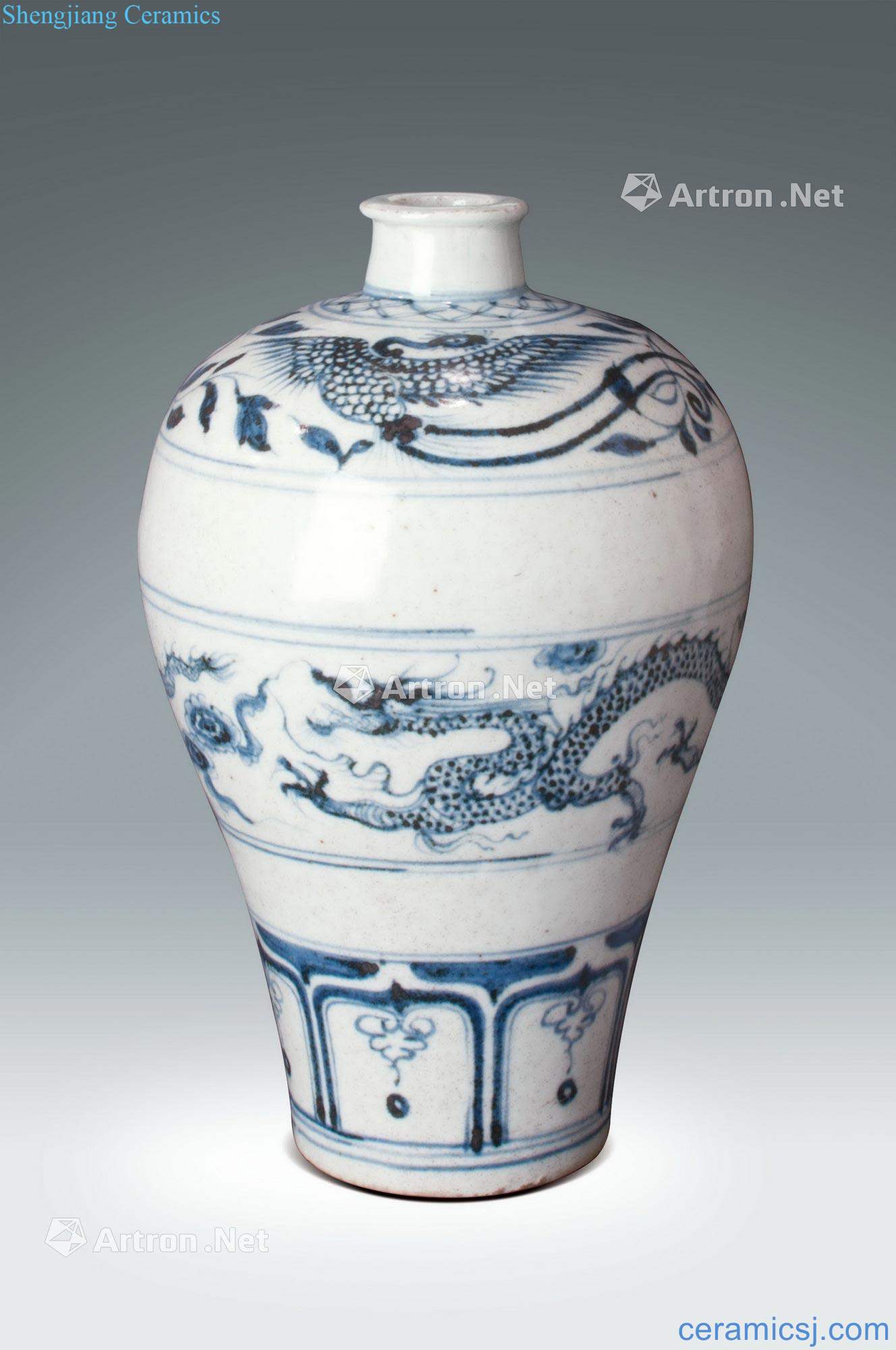 Ming Blue and white longfeng grain mei bottle